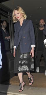 Kirsten Dunst feet photo thumbnail