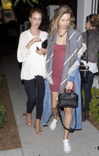 Rosie Huntington-Whiteley feet photo thumbnail