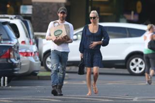 Kate Bosworth feet photo thumbnail