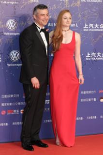 Sophie Turner feet photo thumbnail