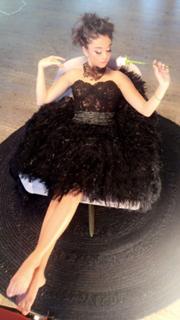 Sarah Hyland feet photo thumbnail