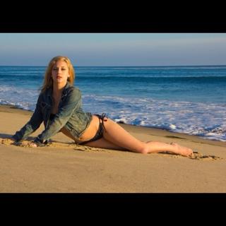 Lili Reinhart feet photo 1