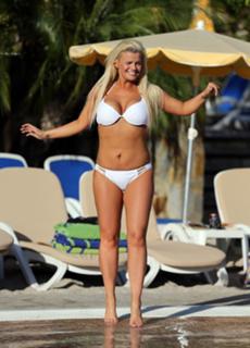 Kerry Katona feet photo thumbnail