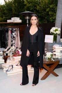 Lea Michele feet photo thumbnail