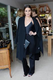 Lea Michele feet photo thumbnail