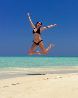 Valentina Vignali feet photo thumbnail