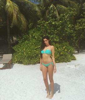 Valentina Vignali feet photo thumbnail