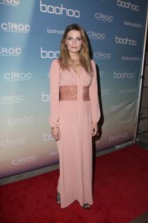 Mischa Barton feet photo thumbnail