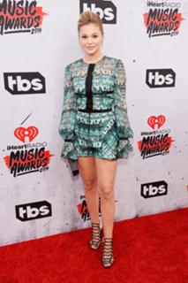 Olivia Holt feet photo thumbnail