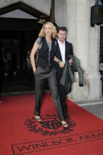 Uma Thurman feet photo thumbnail