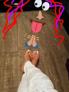 Christina Milian feet photo thumbnail