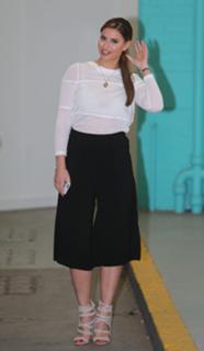 Ferne McCann feet photo thumbnail