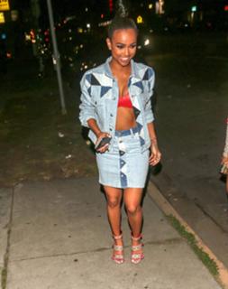 Karrueche Tran feet photo thumbnail