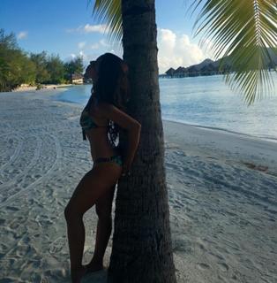 Rocsi Diaz feet photo thumbnail