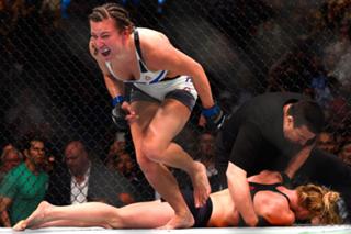 Holly Holm feet photo thumbnail