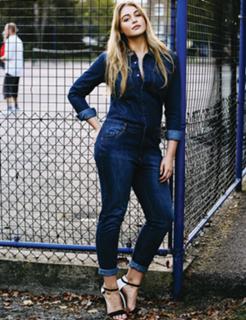 Iskra Lawrence feet photo thumbnail