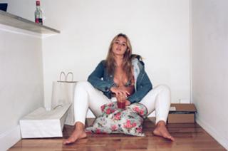 Iskra Lawrence feet photo thumbnail