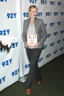 Cameron Diaz feet photo thumbnail