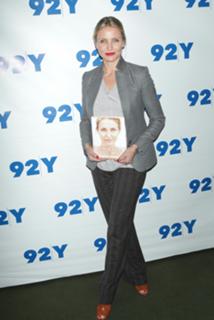 Cameron Diaz feet photo thumbnail