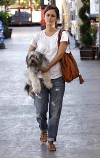 Rachel Bilson feet photo thumbnail