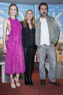 Diane Kruger feet photo thumbnail