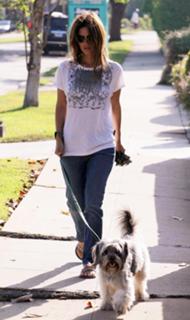 Rachel Bilson feet photo thumbnail