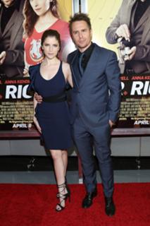 Anna Kendrick feet photo thumbnail