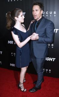 Anna Kendrick feet photo thumbnail