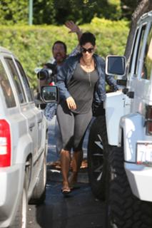 Nicole Murphy feet photo thumbnail