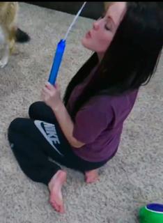 Brittney Smith feet photo thumbnail
