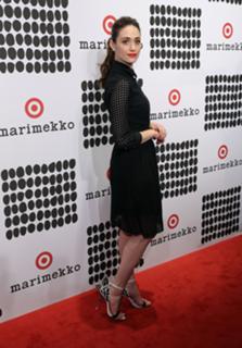 Emmy Rossum feet photo thumbnail
