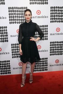 Emmy Rossum feet photo thumbnail