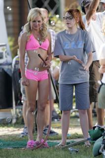 Anna Faris feet photo thumbnail