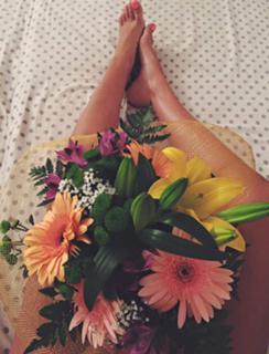 Valentina Vignali feet photo thumbnail