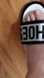 Grace Helbig feet photo thumbnail