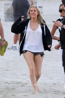 Ellie Goulding feet photo thumbnail