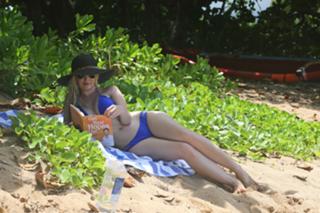 Heidi Montag feet photo thumbnail