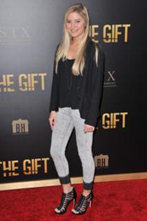 Justine Ezarik feet photo thumbnail