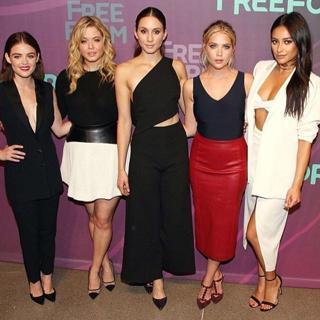 Shay Mitchell feet photo thumbnail