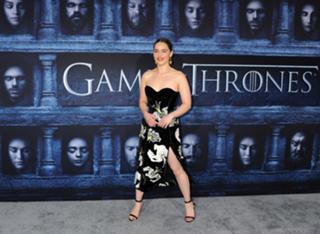 Emilia Clarke feet photo thumbnail
