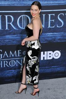 Emilia Clarke feet photo thumbnail