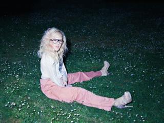 Ellie Goulding feet photo thumbnail