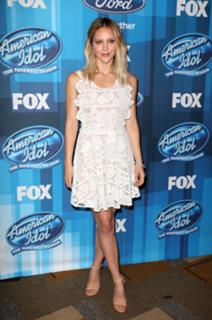 Katharine McPhee feet photo thumbnail