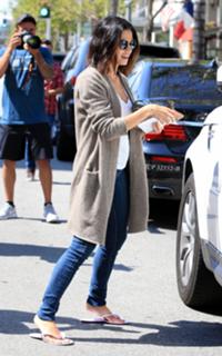 Jenna Dewan feet photo thumbnail