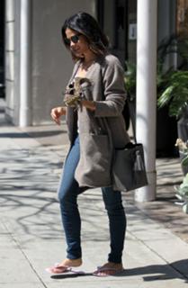 Jenna Dewan feet photo thumbnail