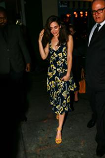 Emmy Rossum feet photo thumbnail