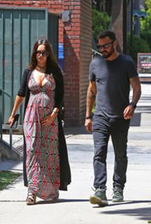 Megan Fox feet photo thumbnail