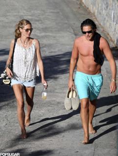 Heidi Klum feet photo thumbnail