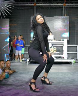 Jordin Sparks feet photo thumbnail