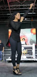 Jordin Sparks feet photo thumbnail